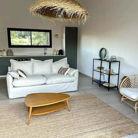 Stone House Between Porto-vecchio And Bonifacio Vakantiehuis *