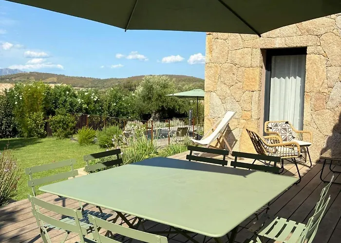 Vakantiehuis Stone House Between Porto-vecchio And Bonifacio